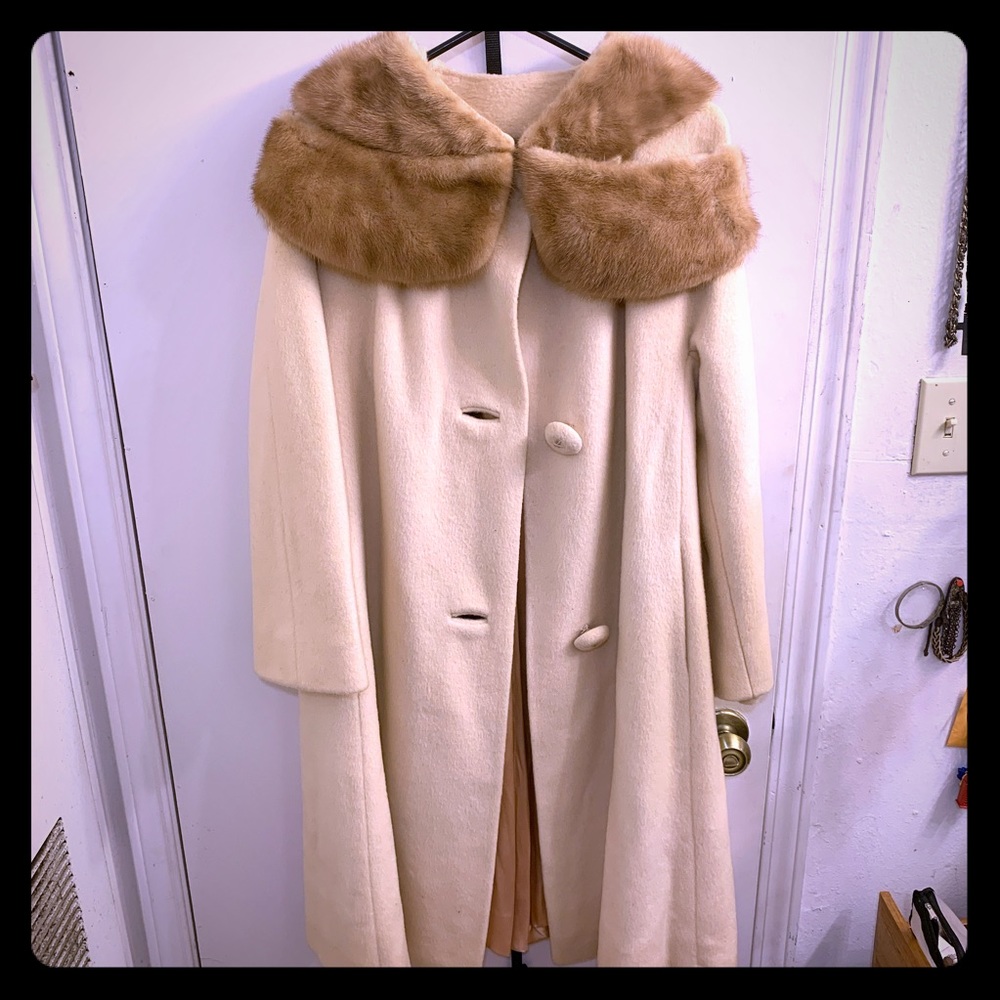 Vintage  long wool coat tan with mink collar